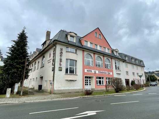Investmentmöglichkeit in Ellefeld: Ehemaliges Hotel Ellefelder Hof