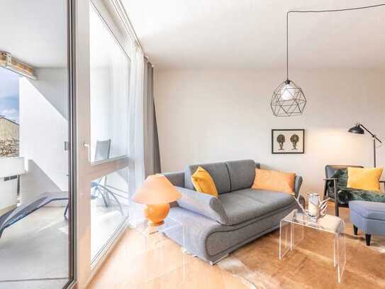 Generous, light-flooded 3-room apartment furnished in southern Munich