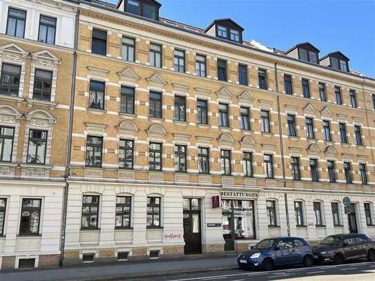 lichtdurchflutete 1 Zimmerwohnung mit Balkon in Schleußig