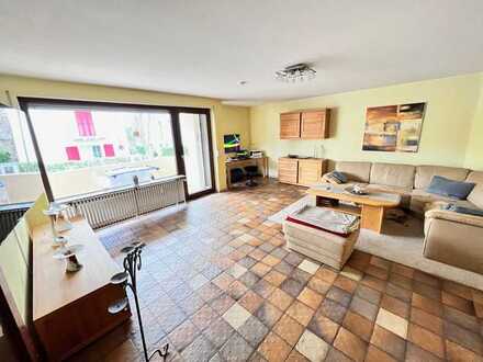 Großzügige 4,5-Zi.-EG-Wohnung * 2 Balkone + Terrasse * 1 TG-Stpl. * gute Wohnlage !