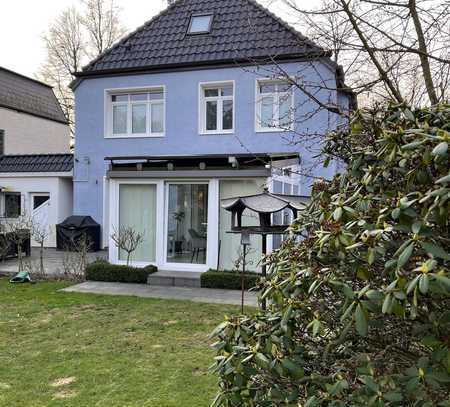 Geräumiges, saniertes 7-Raum-Einfamilienhaus in Hamburg Marienthal