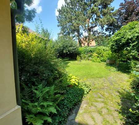 Einfamilienhaus in ruhiger Wohnlage mit großem Grundstück