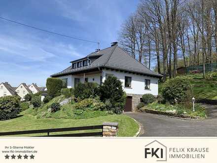**Besonderes Familienwohnhaus - im Ganzen als gepflegtes Anwesen in erhobener Aussichtslage**