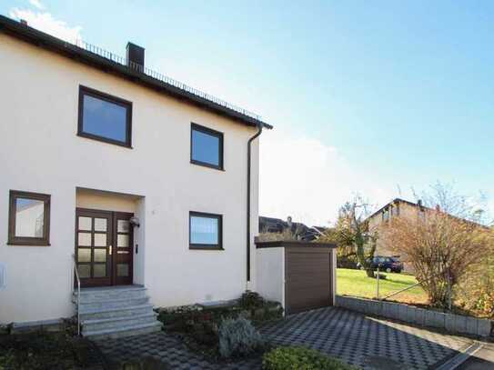 Gestaltbares Reiheneckhaus mit Garten, Balkon und Garage in ruhiger Lage von Plieningen