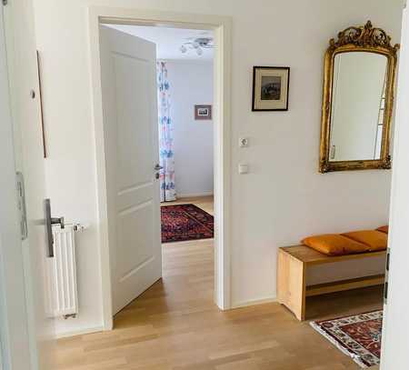 Zeitlos elegant und liebevoll eingerichtete 3 Zimmer Wohnung, barrierefrei, in Gmund am Tegernsee