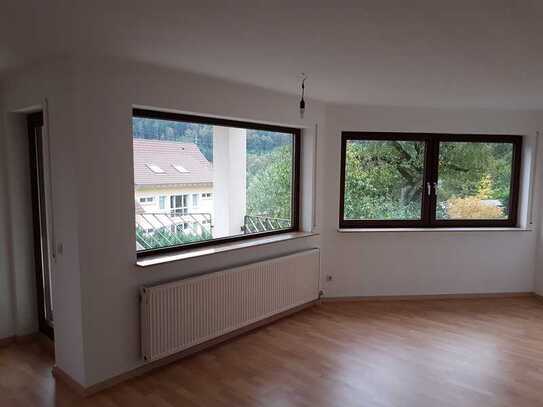 Schöne und gepflegte 3-Raum-Wohnung mit Balkon und EBK in Horb am Neckar