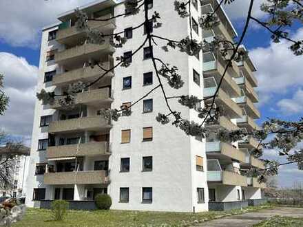 Kernsanierte Wohnung - geräumig mit schöner Aussicht