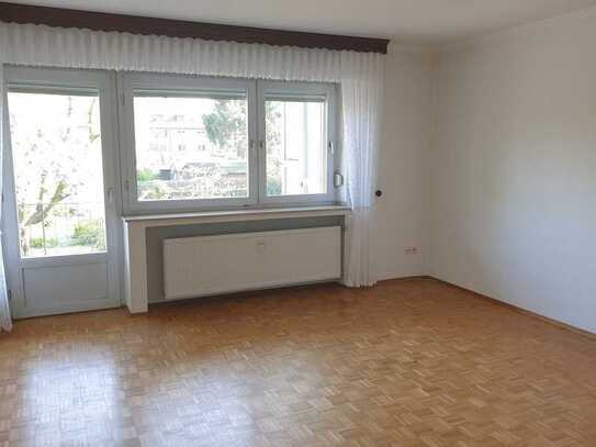 Geräumige 3 Zimmerwohnung mit grünen Aussichten