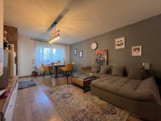 Voll Möblierte 3-Zimmer-Erdgeschosswohnung mit Terrasse, Tiefgaragenplatz und EBK in Leipzig