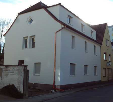 ** Altbau trifft Moderne ** Hochwertig sanierte Altbauwohnung mit EBK. in Viernheim