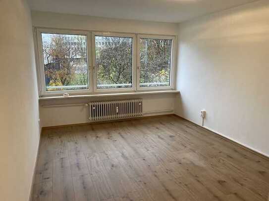 Augsburg-Innenstadt, helles, 1-Zi.Appartement, klein aber fein, alles neu, dir. v. EIGENTÜMER!