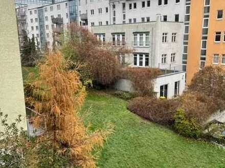 Gemütliche 2-ZKB mit kleiner Dachterrasse