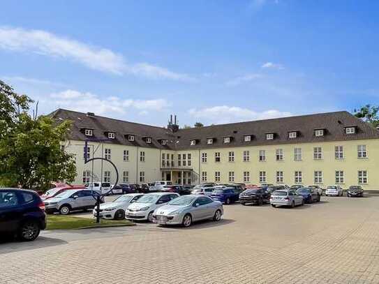 Moderne Wohnung oder Büro im Souterrain