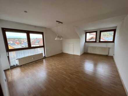 Schöne-helle-zentrale 3 Zim-Seniorenwohnung mit Fernblick im Annapark
