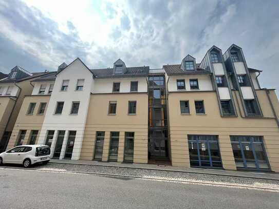 Wunderschön geschnittene 2-Raum Wohnung mit großem Balkon zu vermieten