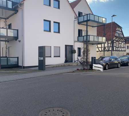 Neuwertige 1-Zimmer-Wohnung mit Balkon in Kandel