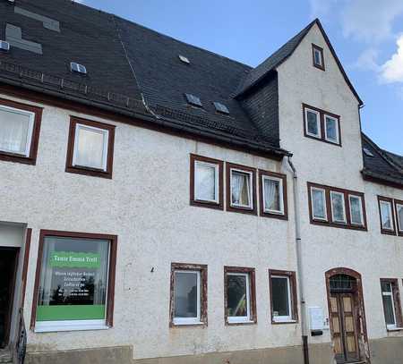 Kapitalanleger aufgepasst! Mehrfamilienhaus mit Ladengeschäft in Augustusburg zu verkaufen!