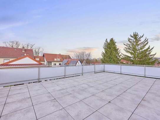 Penthouseflair in Alt-Feudenheim - 4 ZKB mit EBK, Dachterrasse und Carport!