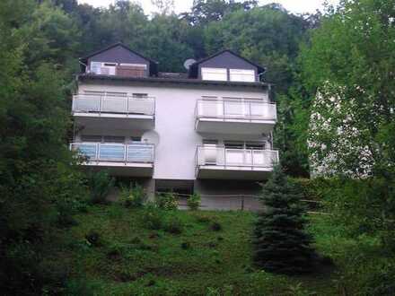 Preiswerte, modernisierte 2-Zimmer-Wohnung mit Balkon in Bergisch Gladbach, nur mit WBS