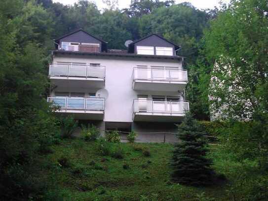 Preiswerte, modernisierte 2-Zimmer-Wohnung mit Balkon in Bergisch Gladbach, nur mit WBS