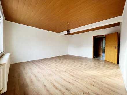 große 2-Zimmer-Wohnung - WG möglich