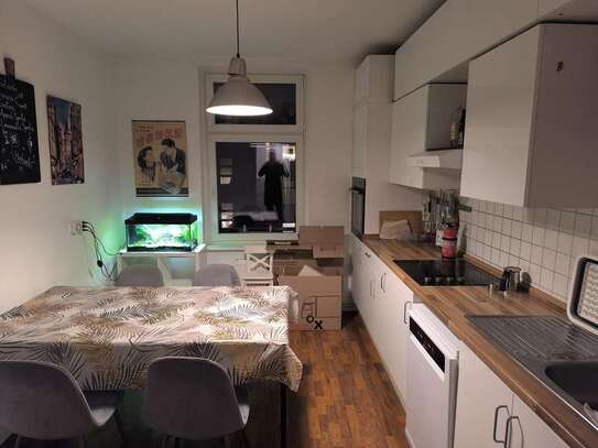 100m2, 3 rooms, Old building, piece, all costs included, Treptow, 2min to S-Bahn Baumschulenweg