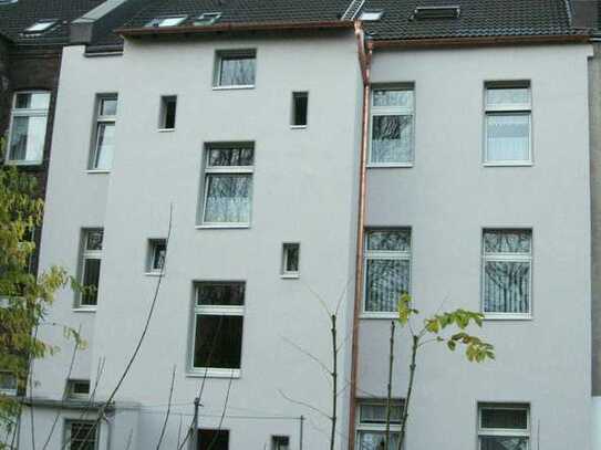 Schöne und modernisierte 4-Zimmer-Wohnung in Bochum