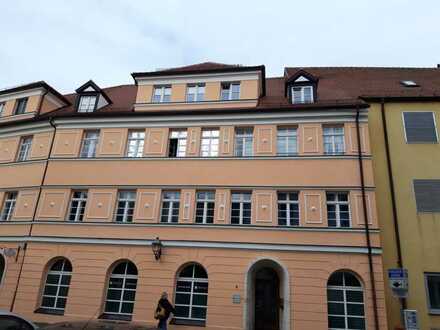 zentrale, renovierte 1-Zimmer-Wohnung in Amberg für Student