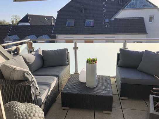 Maisonette-Wohnung mit 2 Dachterrassen, Einbauküche und hochwertiger Ausstattung in Himmelgeist