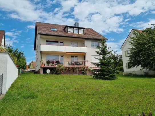 Großzügige 3,5 Zimmer- Wohnung mit toller Aussicht