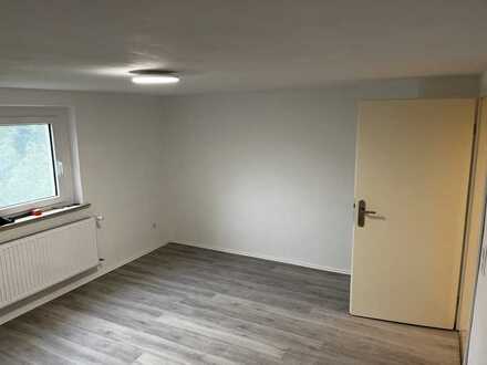 2-Zimmer Wohnung + Küche & Bad