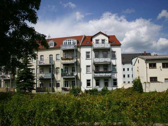 Geräumige 2-Raum-Wohnung mit Balkon im Zentrum