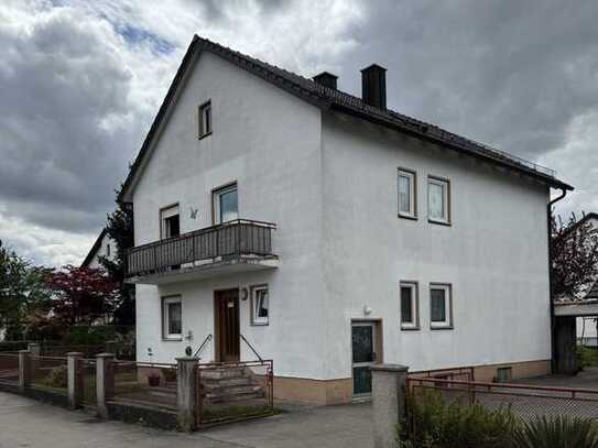 Zweifamilienhaus in zentraler Lage