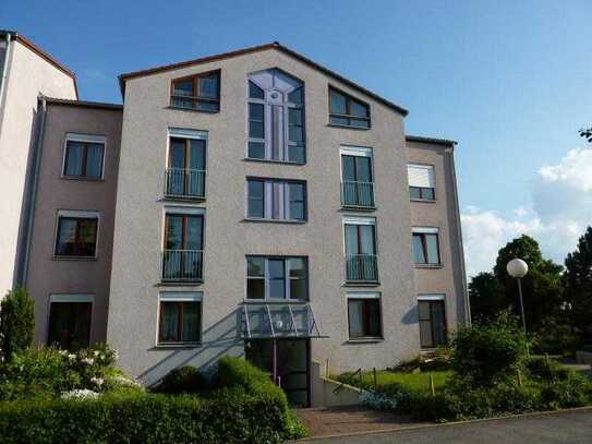 Schicke moderne 3 Zimmerwohnung mit Loggia im 1 OG. eines Mehrfamilienhauses in Waldenbuch-Kalkofen