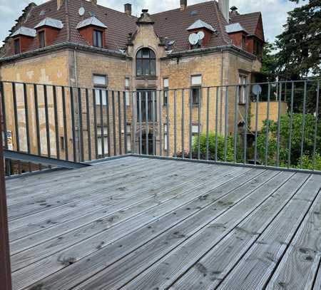 Erstbezug nach Sanierung - großzügige 2-Zimmer-Wohnung