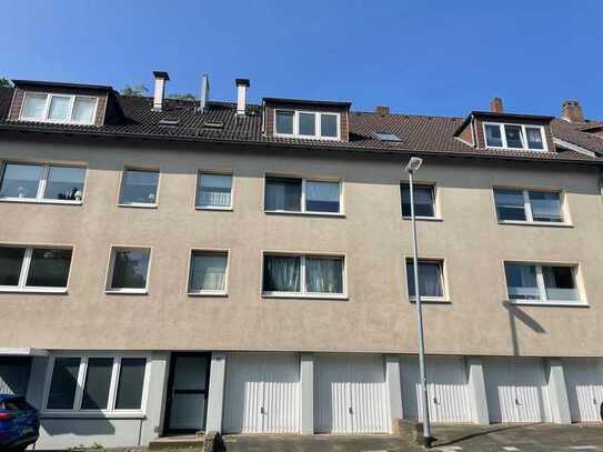 Schöne 3 ZKB Dachgeschoss Wohnung mit EBK + großem Balkon in Hildesheim Moritzberg - ab sofort!