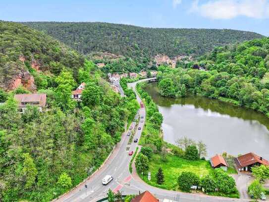 EFH mit Renovierungspotential am Naturschutzgebiet | Blick auf die Limburg | & ehemal. Schwimmhalle