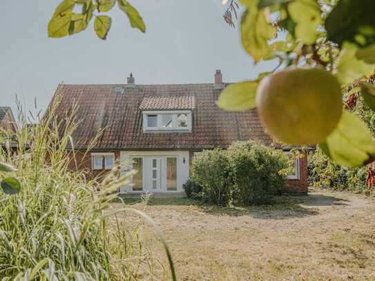 Versteckt wie ein Juwel – Einfamilienhaus auf Pfeifenstilgrundstück in Ratzeburg zu kaufen!