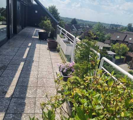 Penthousewohnung, ohne Makler, absolut ruhige Lage (Saarn), Fahrstuhl, fantastischer Blick