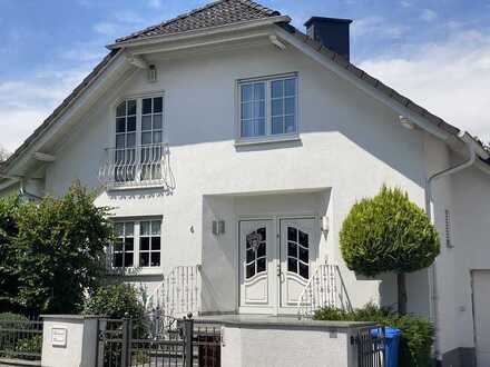 Zauberhaftes Einfamilienhaus im Kinzdorf - 20min zur EZB