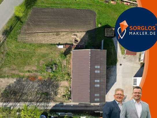 Großes Baugrundstück inklusive Lagerhalle