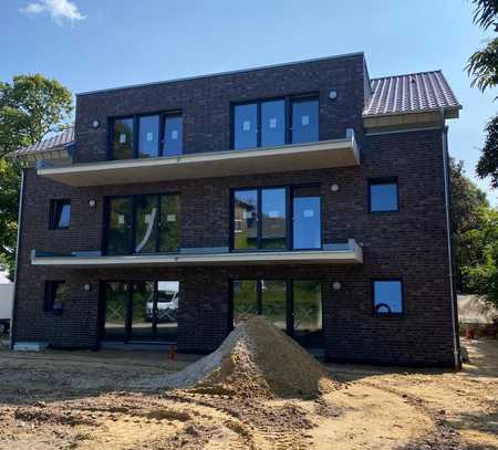 Dachgeschoss, mit großem Balkon, Neubau, Erstbezug, Luft-Wärmepumpe