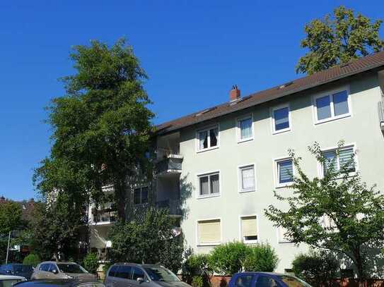 Dornbusch, freie Wohnung mit + 62 m² DG. Ausbaupotential