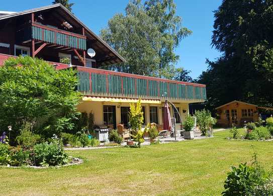 Zauberhafte Wohnung mit grüner Oase!