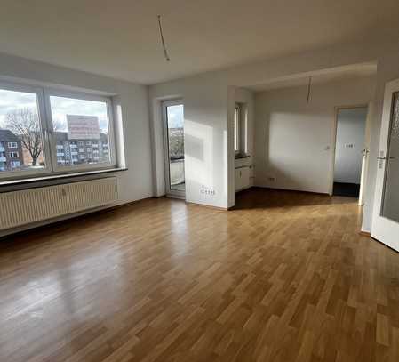 3-Zimmer Wohnung mit neuem Bad und 2 Balkonen in schöner Grünanlage | 77m²