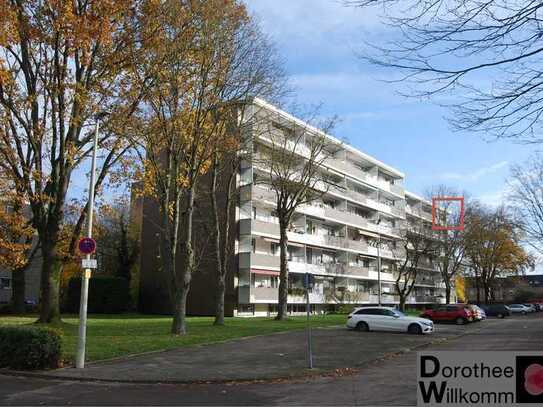 Drei Zimmer Wohnung mit Balkon und Keller