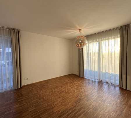 Helle 4-Zimmer-Wohnung mit EBK & Balkon