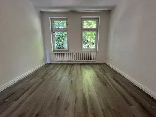 Perfekt für Ihre kleine Familie*** Frisch renovierte 2-Zimmer Wohnung in Meiderich