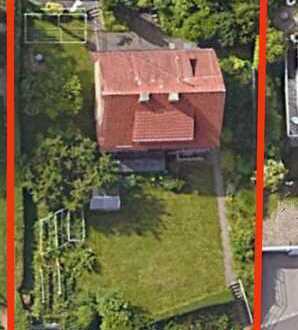 Großes Grundstück mit älterem, freistehendem Haus in Freiberg zu verkaufen