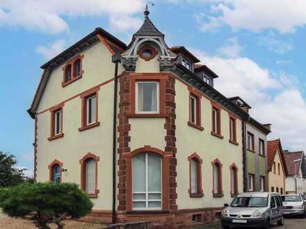 Großzügiger Altbauflair: Helles, gehobenes Zweifamilienhaus in ruhiger Lage von Worms-Heppenheim